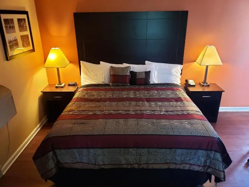 Four Seasons Motel - Albany