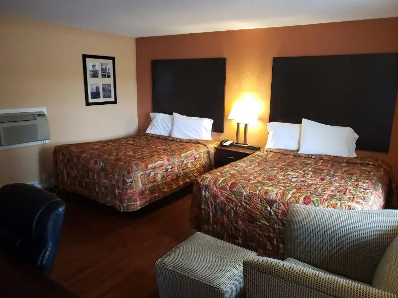 Four Seasons Motel - Albany 6